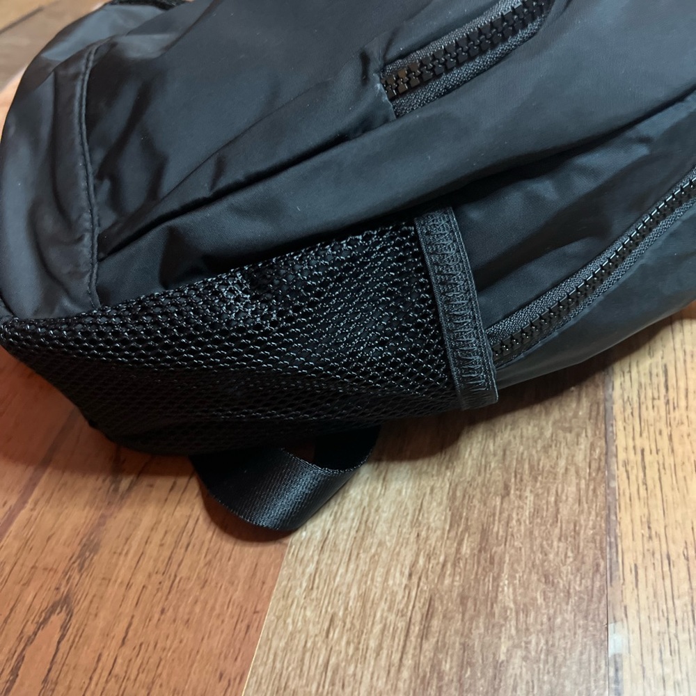 Adidas Linear Mini Backpack - Picture 5 of 5